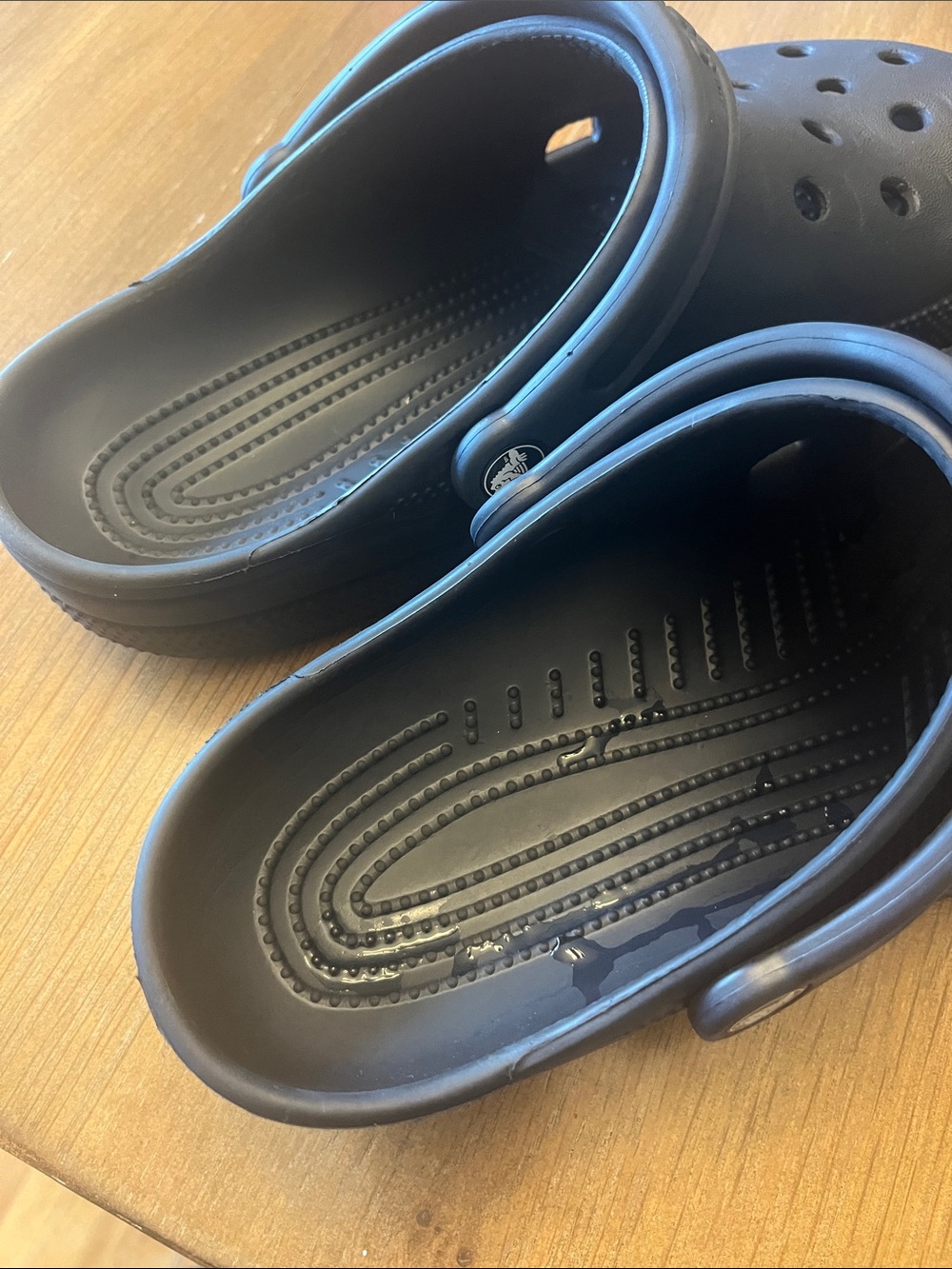 Crocs Classic Clog Shoes in Navy Size men’s 8 women’s 10 - Picture 2 of 3